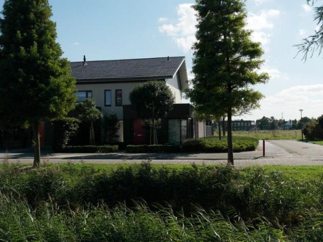 Te huur: Harp 1