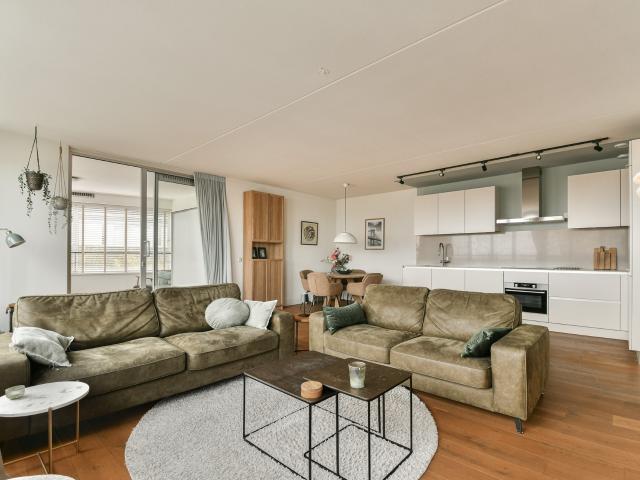 Onder bod: IJburglaan 420, 1086 XT Amsterdam | VVA