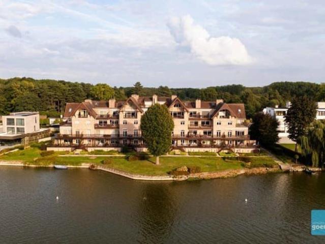 TE HUUR IN BERLARE: Luxueus appartement met adembenemend zic