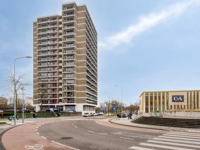 Te huur In hartje centrum Heerlen appartement op 5e verdieping, met 2 balkons
