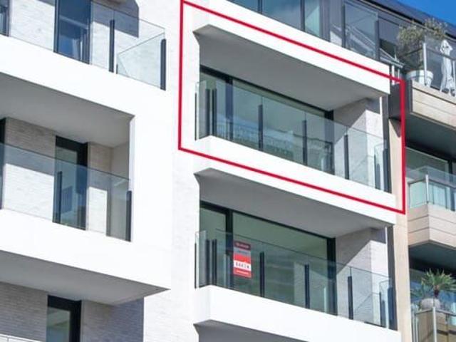 Te huur: Lichtrijk tweeslaapkamerappartement
