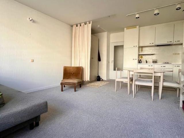 Te huur: lichtrijke studio in Heverlee