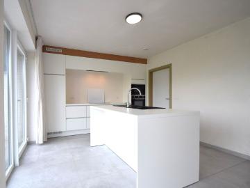 Te huur: ruime en lichtrijke woning in Esen