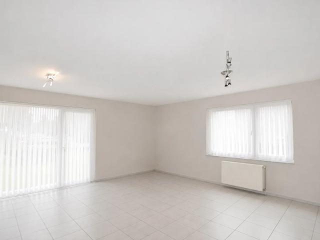 Te huur: Rustig gelegen gelijkvloers appartement met ruime garage te huur in Oudenburg Oudenburg 8460 Residentie Vastgoed