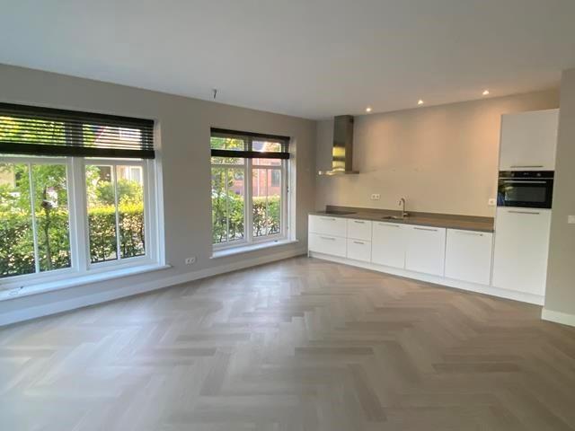 Te huur: Raadhuisstraat 8, 1121 XD Landsmeer | VVA