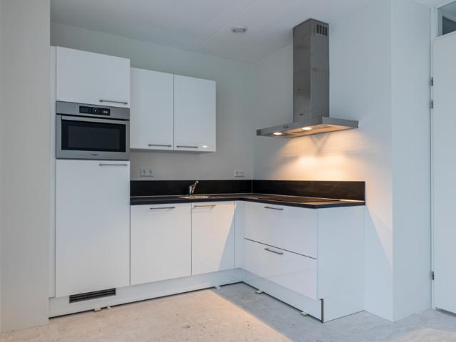 Te huur: Rontgenweg 90