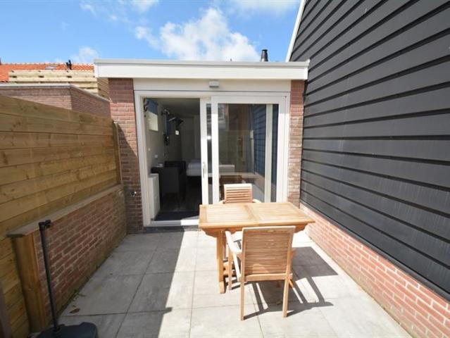 Te huur studio gemeubileerd en gestoffeerd