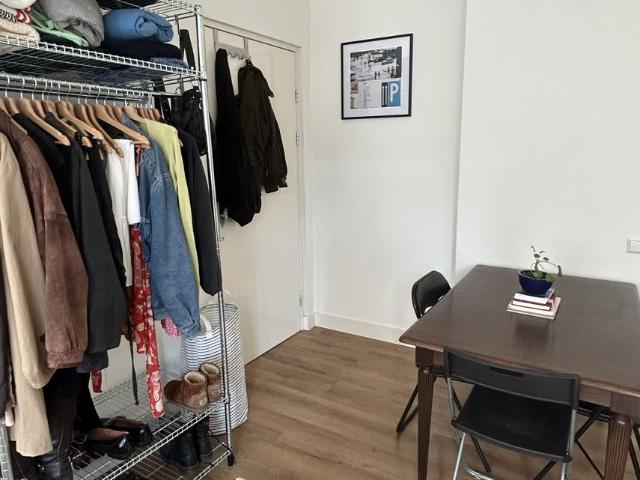 Te huur: studio met eigen bad en toilet in Breda centrum