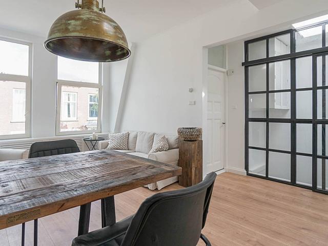 Te huur: Van Slingelandtstraat, 2582 XK Den Haag Van Slingelandtstraat, 2582 XK Den Haag | The Real Estate Company