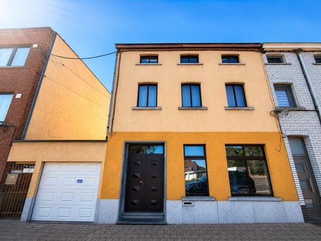 Te huur: woning met drie ruime slaapkamers in Aalst
