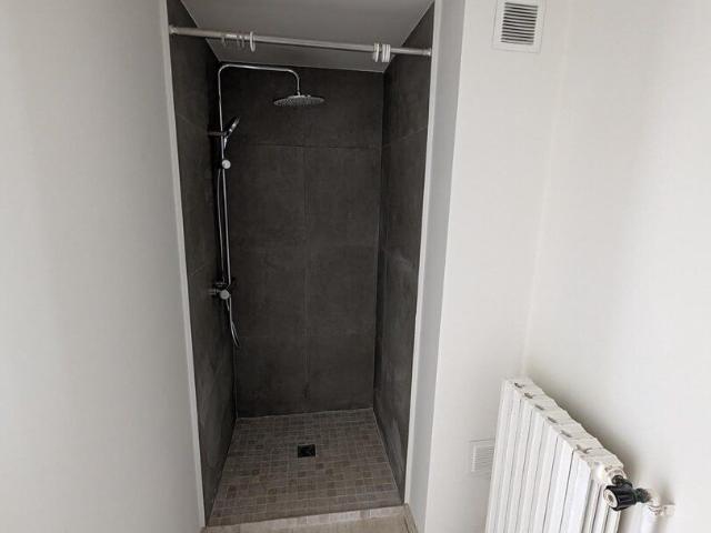 Te huur 2 slaapkamer appartement in Kortrijk Centrum