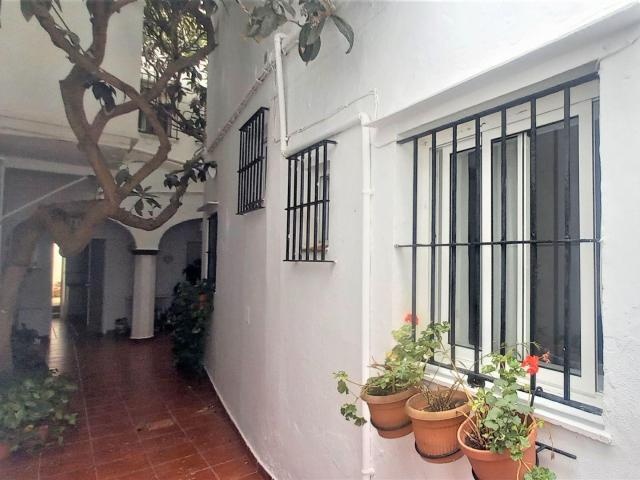 te invita a descubrir esta joya en el corazón de Tarifa! Est. 229m² Tarifa