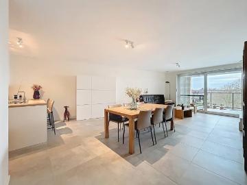 Appartement te koop in Dixmude - Terras