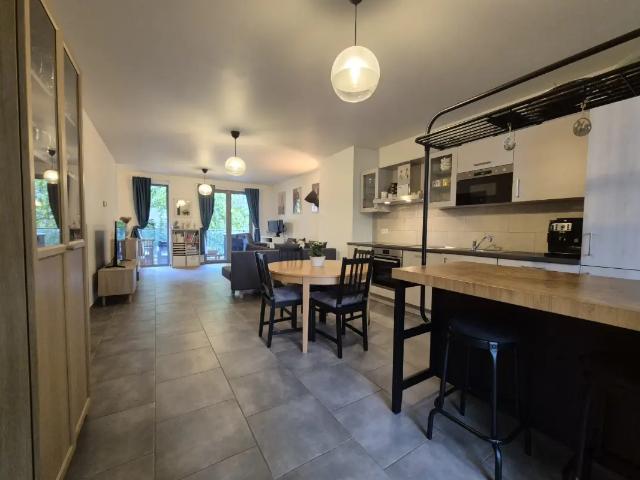 te koop Duplex Laken