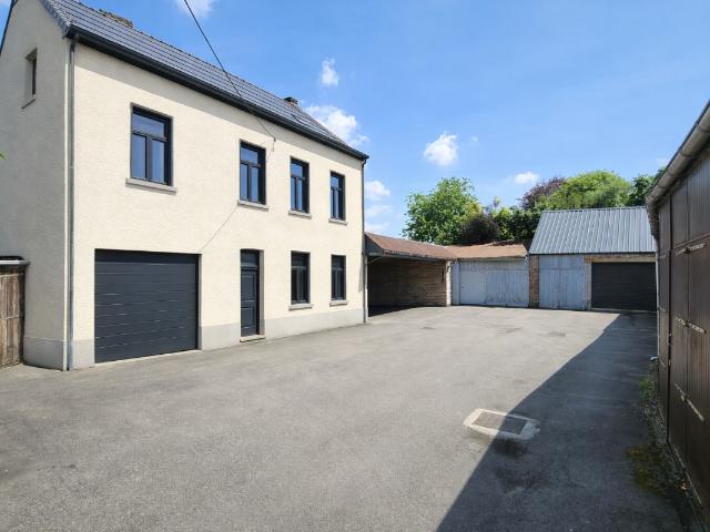 te koop Huis gemengd gebruik Nijvel