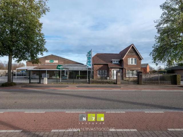te koop Huis gemengd gebruik Kinrooi
