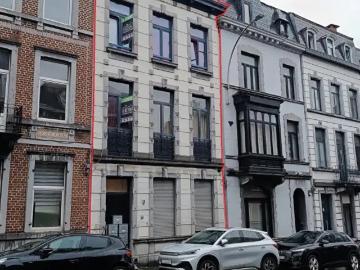 Geschakelde Woning te koop in Liège - Parkeerplaats