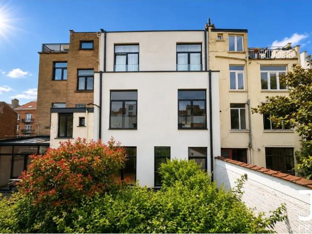 te koop Huis gemengd gebruik Schaarbeek