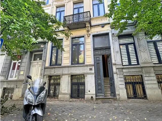 te koop Huis gemengd gebruik Schaarbeek