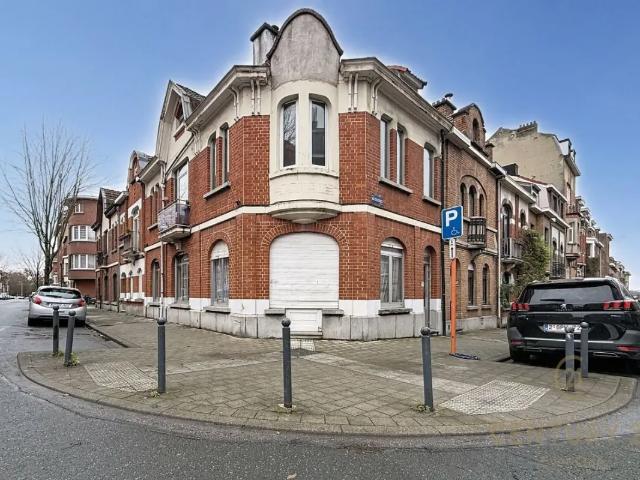 te koop Huis Schaarbeek