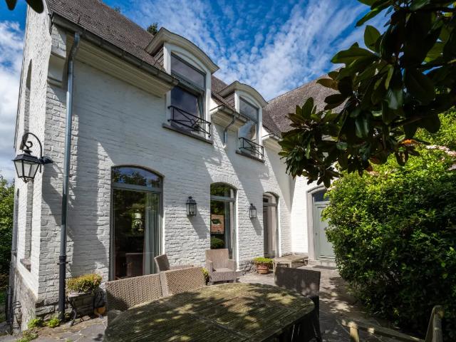 te koop Villa Sint Genesius Rode