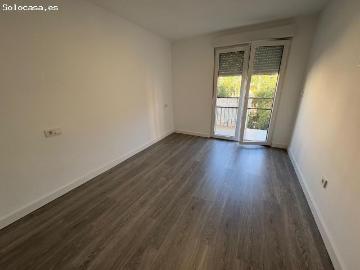 Te ofrecemos este piso a estrenar reformado completamente con 4 habitaciones en el Sector Quinto!