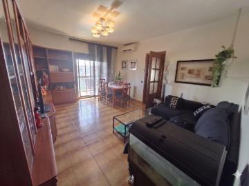 Te presentamos esta excelente vivienda ubicada en una de las. 111m² Barcelona