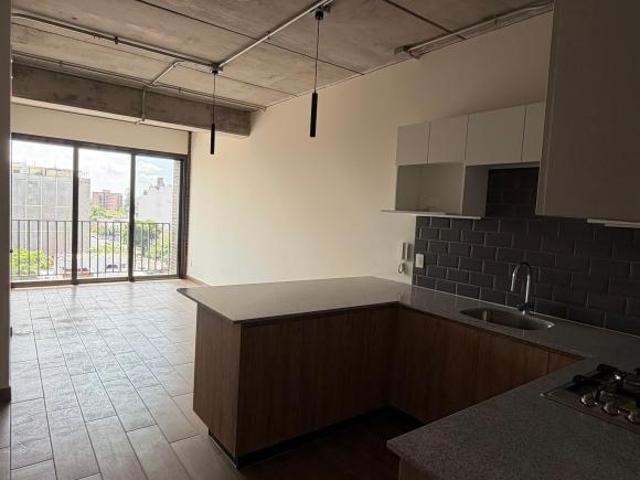 Departamento de 68 m² con 2 recámaras en venta en la Americana, TE REGALO LA ESCRITURA!