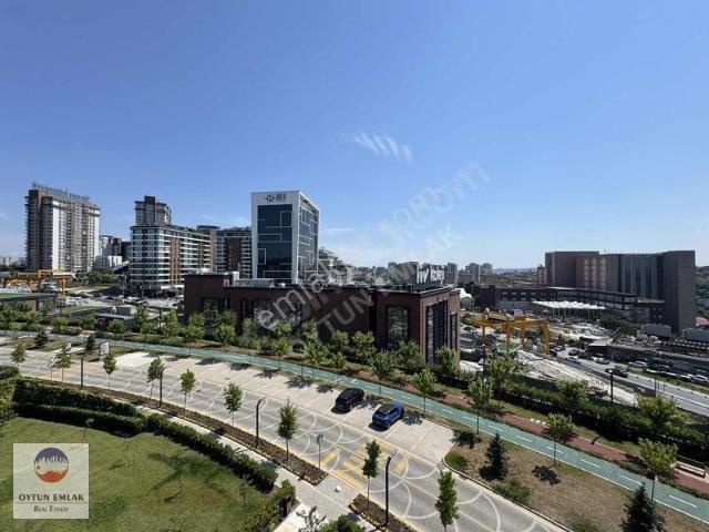 Tema İstanbul 2 Ferah Önü Açık Eşyalı Kiralık 2+1 Daire 141 M²