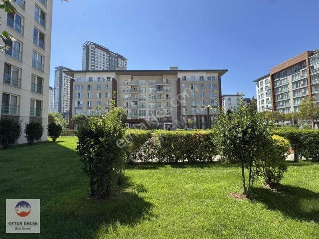 Tema İstanbul Sitesi Satılık Bahçe Katı 3+1 Boş Daire 157 M²