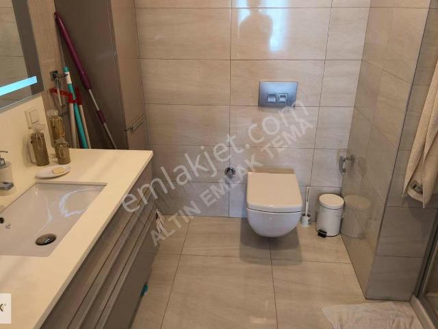 Tema İstanbul'da Peyzaj Manzaralı, 105m² 2+1 Satılık Daire
