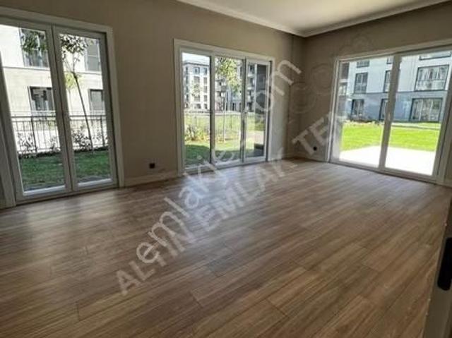 Temaistanbul 2de 165m2 2+1 Büyük Model Peyzaj Bahçe Katı Satılık