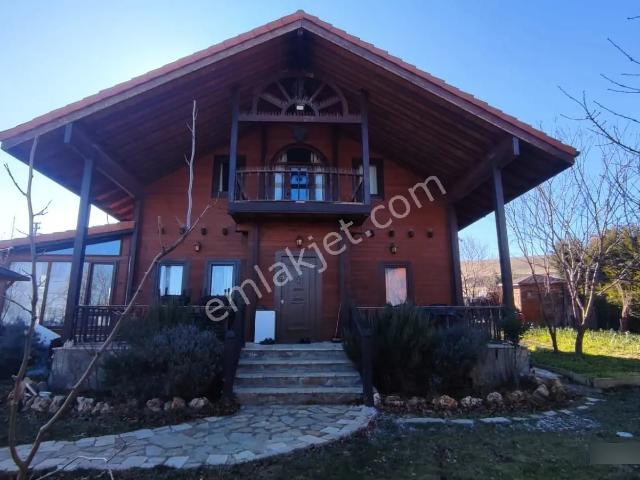 Temelli Olukpınar Botanik Köy'de Satılık eşyalı 4+2 Villa