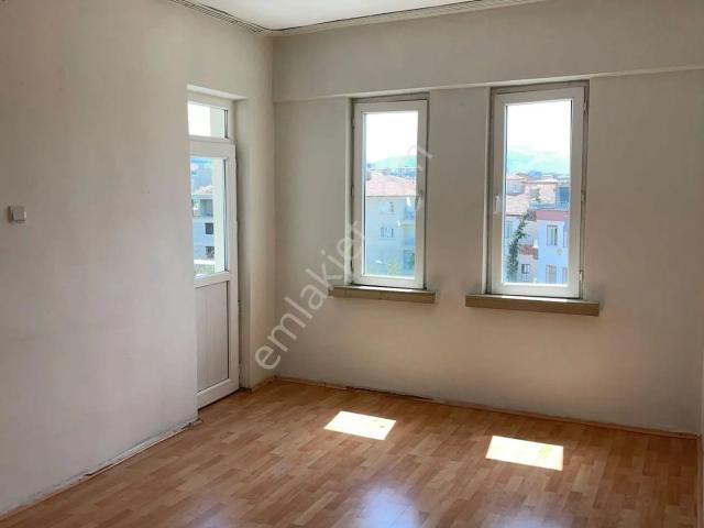 Temelli'de Kiralık 3+1 Ara Kat Daire