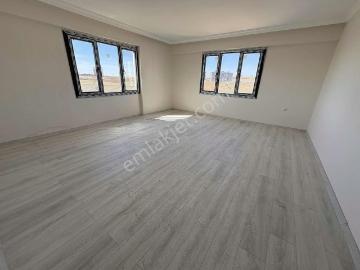 Temenos'tan Cumhuriyet Batıkent'te 3+1 Ara Kat Güney Batı Cephe