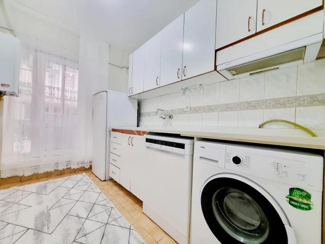 Temiz Eşyalı Muhteşem Konum Yapılı Eşyalı Kiralık Daire.
