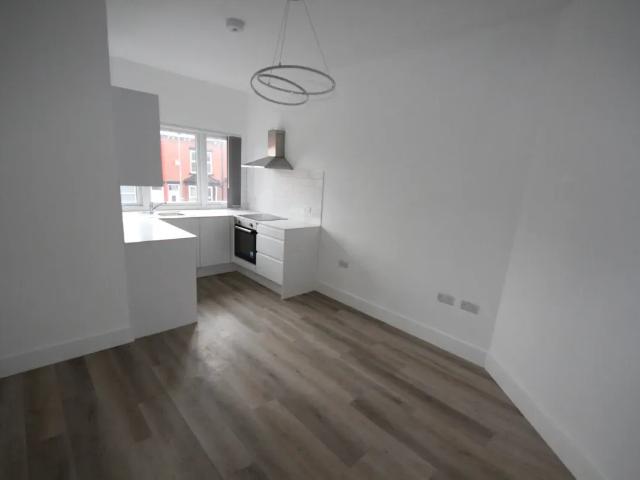Tempest Road, Leeds LS11, 1 bed flat to rent, £675 pcm | PrimeLocation