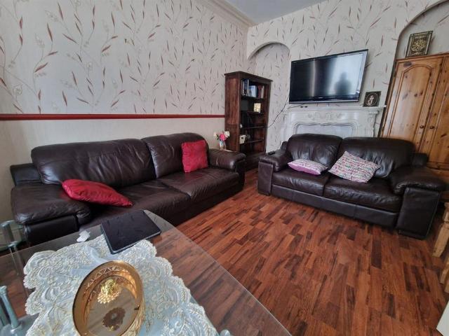 Tempest Road, Room 2, Leeds
