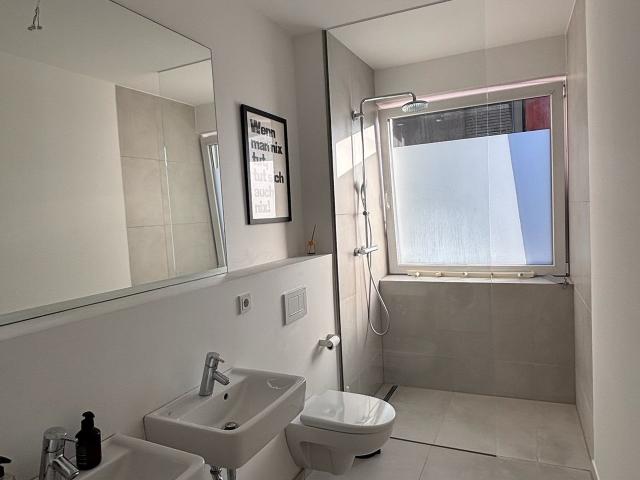 Temporary furnished 3 room apartment for rent in Neuehrenfeld also suitable for flatshare, Koln Amsterdam Apartments for Rent