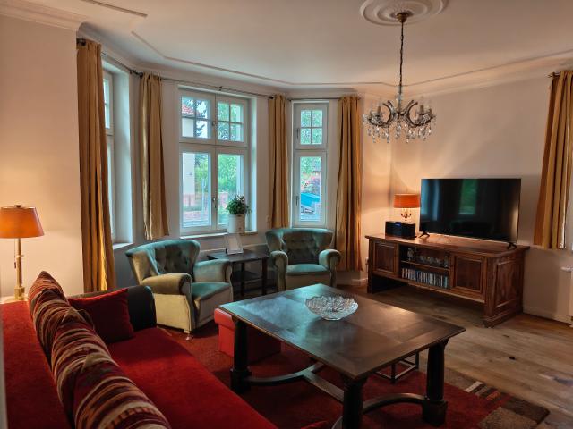 Temporary Living Exclusive 80m² Apartment | 5 Minutes to S Bahn Station