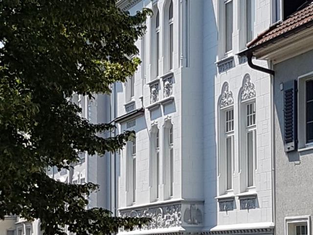Temporary living in art nouveau villa in the Zooviertel furnished apartment with terrace, Wuppertal Amsterdam Apartments for Rent