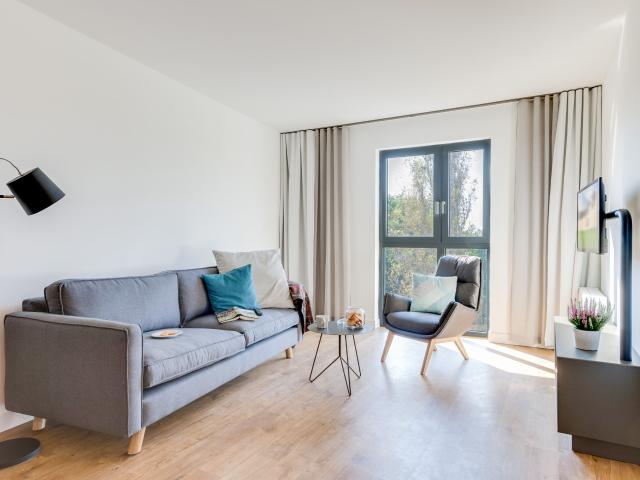 Comfortable Apartment with a separate bedroom in Berlin