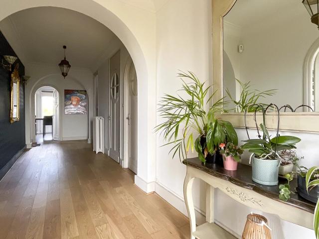 Templeuve en Pévèle – Maison de caractère – 262m² 5 chambres – Bureaux – Jardin – Sous sol