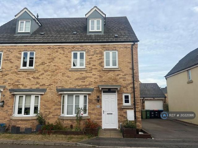 Temple Crescent, Milton Keynes, MK4 4 bed semi detached house to rent £1,875 pcm £433 pw