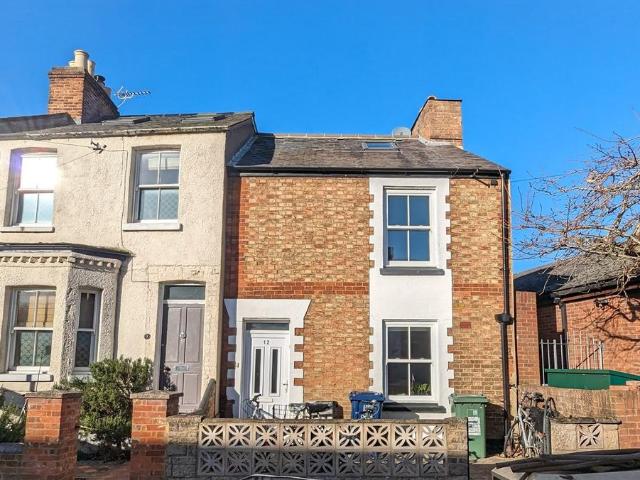 Temple Street, Cowley, Oxford, OX4 4 bed semi detached house to rent £2,900 pcm £669 pw