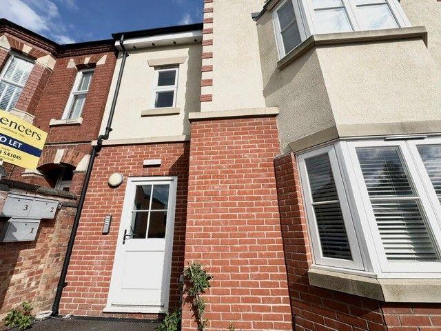 Temple Street, Rugby CV21, 2 bed flat to rent, £900 pcm | PrimeLocation