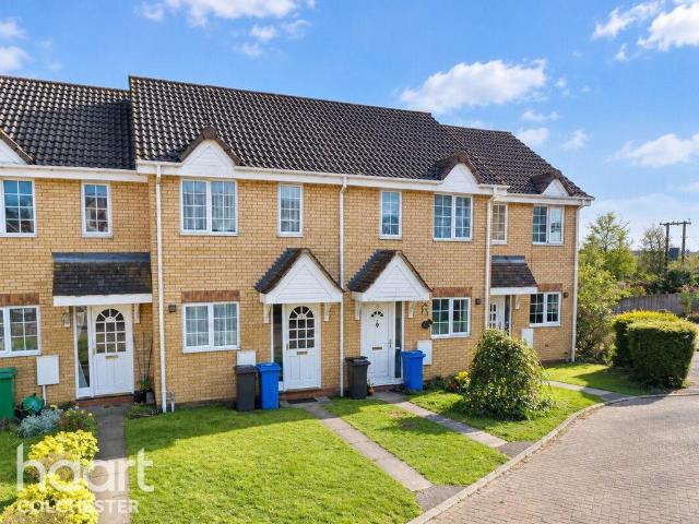 Temple Pattle, MANNINGTREE 2 bed terraced house to rent £1,200 pcm £277 pw
