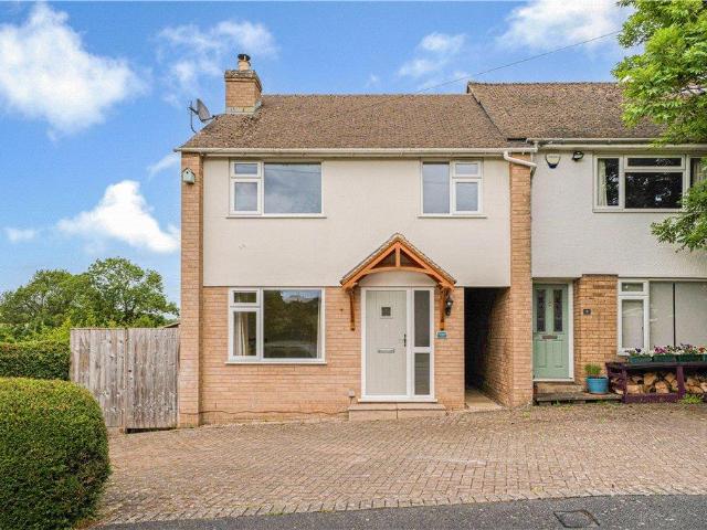 Templefields, Andoversford. 3 bed end of terrace house to rent £1,500 pcm £346 pw