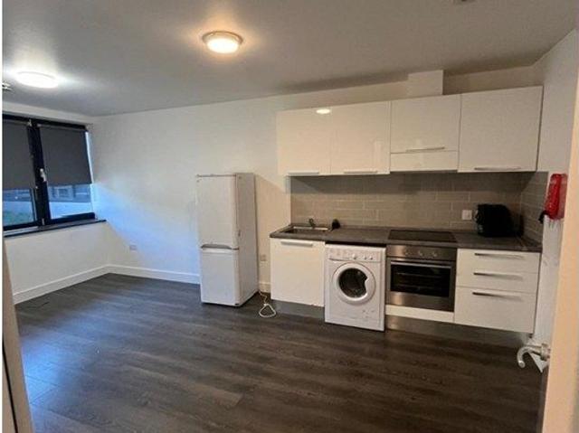 Templefields House, Harlow CM20, 2 bed flat to rent, £1,350 pcm | PrimeLocation