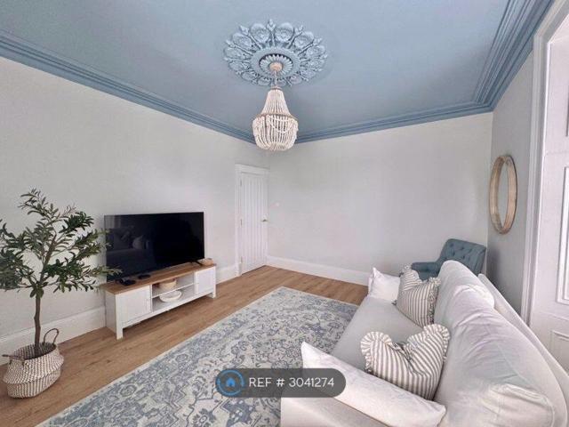 Templehill, Troon KA10, 3 bed flat to rent, £995 pcm | PrimeLocation